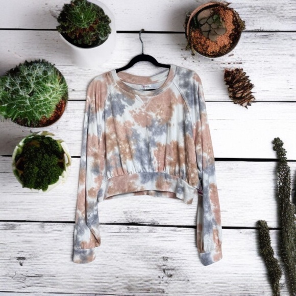 Flirtitude Active Tie Dye Pullover Crop Top Long Sleeves Reverse Seam Detail New - Picture 7 of 16